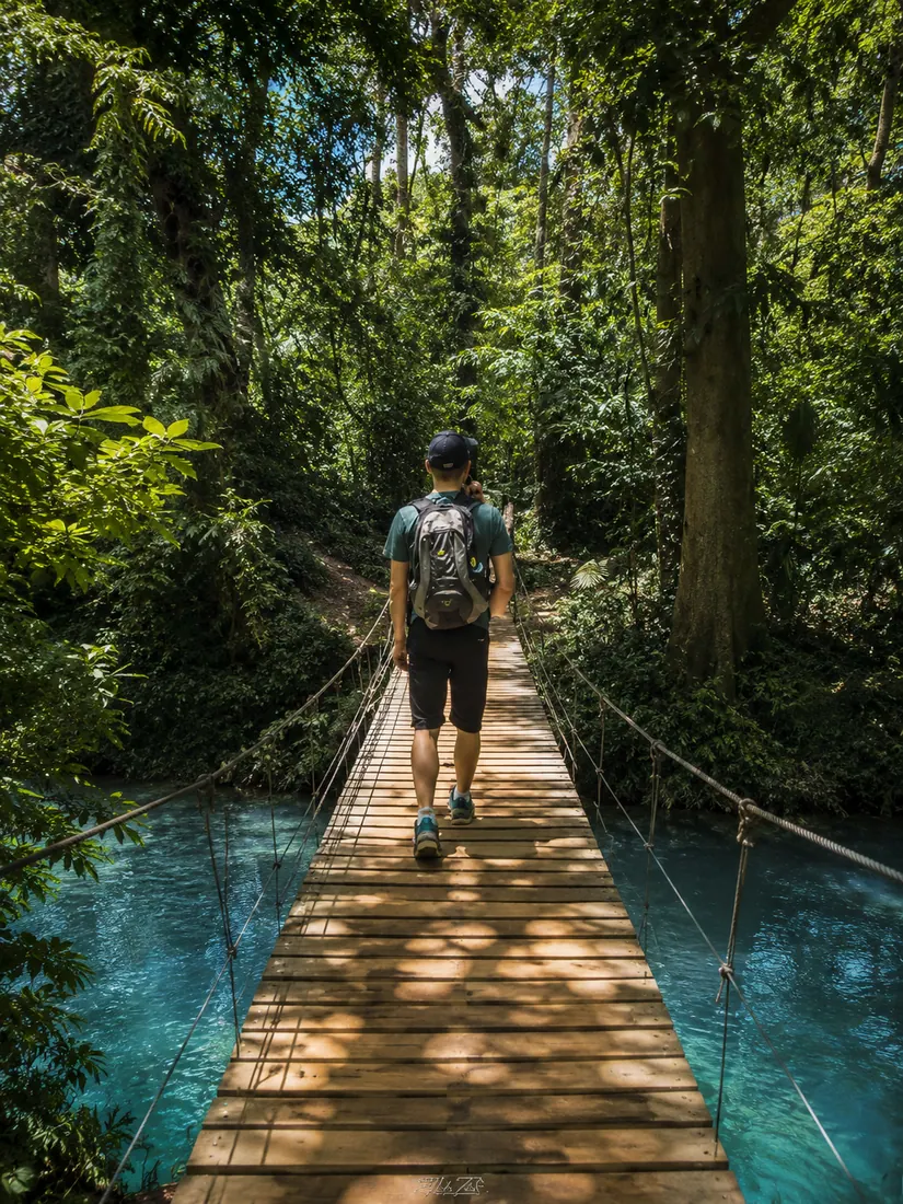 Rio Celeste Hike in La Fortuna